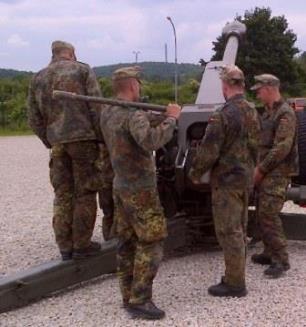 German MAT training on the D-30 122mm Howitzer at JMRC Hohenfels, Germany